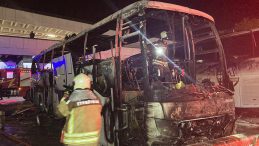 AŞTİ'de korkutan anlar… Park halindeki yolcu otobüsü yandı