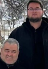 Baba ve Oğul Galericiye Bı&ccedil;akla Saldırarak &Ouml;l&uuml;m&uuml;ne Neden Oldu