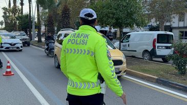 Babası ceza yiyen avukat dava a&ccedil;tı! Mahkemeden trafik cezalarıyla ilgili emsal karar