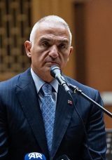 Bakan Ersoy: Gezici K&uuml;t&uuml;phanelerimiz ile 1057 noktada vatandaşlarımızla buluştuk