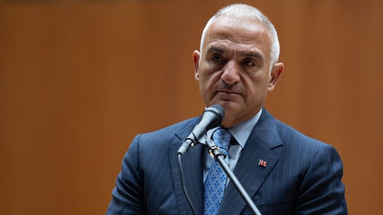 Bakan Ersoy: Gezici kütüphanelerimizde 57 farklı noktada vatandaşlarımızla buluştuk