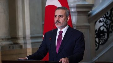 Bakan Fidan, AB Komiseri Kos ile G&ouml;r&uuml;şt&uuml;