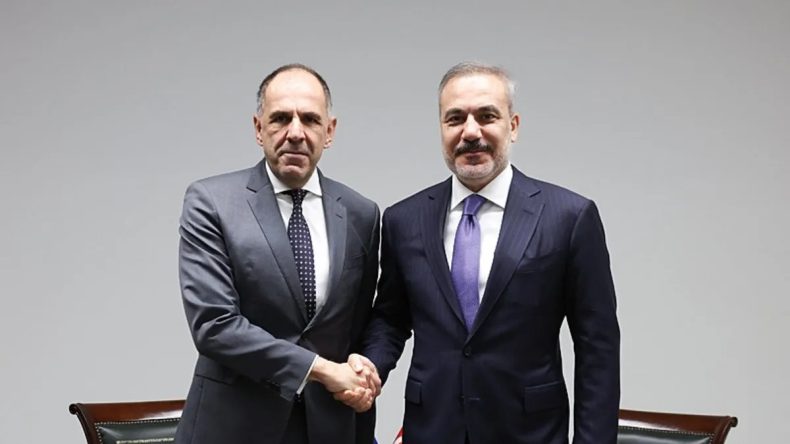 Bakan Fidan, Yunan Mevkidaşıyla Bir Araya Geldi