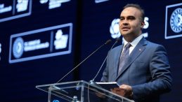 Bakan Kacır: Yeşil dönüşüm için 1 milyar dolar finansman sağladık