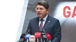 Bakan Tunç: Ben hukuk devleti dedikçe birileri bundan rahatsız oluyor