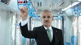 Bakan Uraloğlu'dan Müjde: Cumhuriyet Bayramı'nda Ulaşım Ücretsiz!