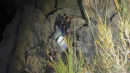 Balık Avlamak için Kayalıklara Çıkan İki Genç Kurtarıldı