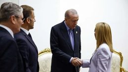 Başkan Erdoğan ile İtalya Başbakanı Meloni Arasında Eğlenceli Sohbet