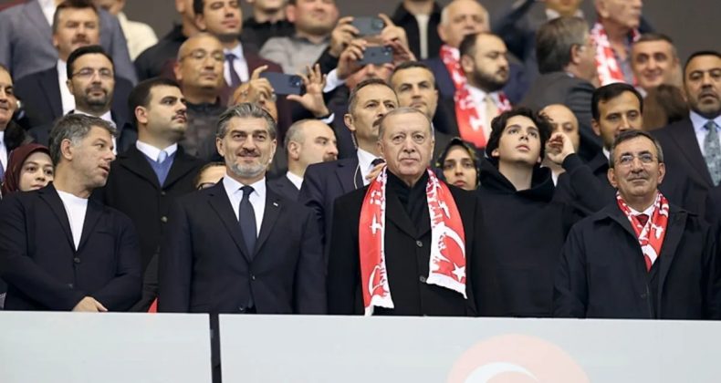 Başkan Erdoğan Türkiye-Gürcistan Maçını Statta Takip Etti