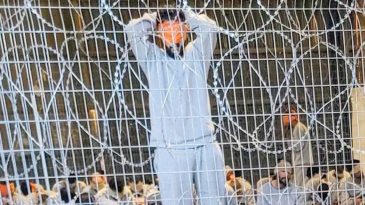 Batı Akıllanmıyor