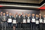 Beşiktaş'ta Divan Kurulu Başkanlığına seçilen Ahmet Ürkmezgil mazbatasını aldı!