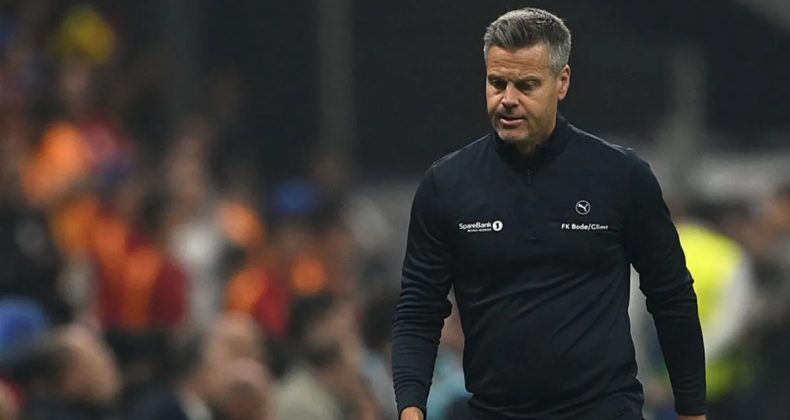 Bodo/Glimt'in teknik direktörü Kjetil Knutsen kulak tıkacı taktı!