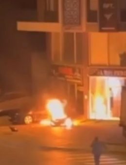 Burdur'da Motosiklet Kazası: Alevler İçinde Kalan Sürücü Kurtarıldı!