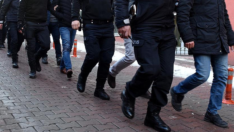 Bursa Merkezli 6 İlde Suç Örgütlerine ve Silah Ticareti Operasyonları: 16 Zanlı Tutuklandı