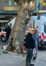 &Ccedil;anakkale'de Dehşet Verici Olay: Eşini İş Yerinde Av T&uuml;feğiyle &Ouml;ld&uuml;rd&uuml;