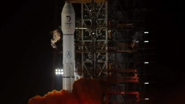 &Ccedil;ang'ı 6 Ay'da Nadir Meteor Kalıntıları Buldu