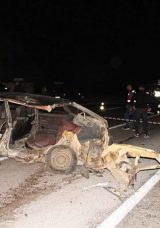 &Ccedil;ankırı'da Korkun&ccedil; Kaza: İki Ara&ccedil; &Ccedil;arpıştı, 1 &Ouml;l&uuml;, 3 Yaralı
