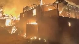 Çankırı'da Korkutucu Yangın: 6 Konut ve 1 Ahır Alevlere Kapıldı!