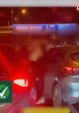 &Ccedil;ocuklarının G&ouml;zleri &Ouml;n&uuml;nde Kadın S&uuml;r&uuml;c&uuml;ye Saldırı: Yeni Kanunla Cezalar Artıyor