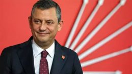 CHP Genel Başkanı Özel, Marmara Kapalı Ceza İnfaz Kurumu Önünde Açıklamalarda Bulundu