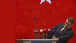CHP İzmir Kongresinde Şok Gelişme! Başkan Adayı Çağatay Güç Kürsüde Bayıldı