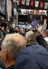 CHP Kongresinde Gazetecilere Saldırı! O Anlar Kamerada