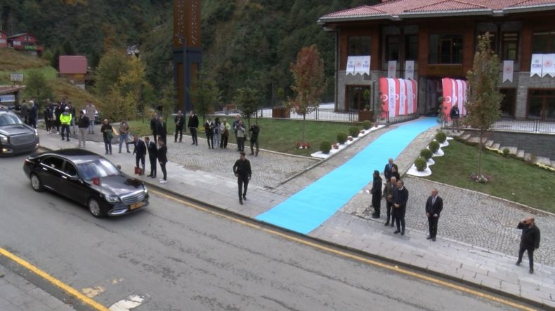 Cumhurbaşkanı Erdoğan, Ayder Yaylası’nı Ziyaret Etti