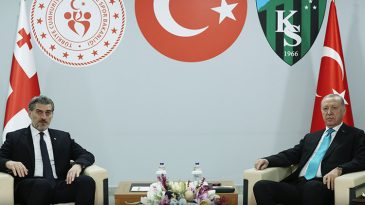 Cumhurbaşkanı Erdoğan, G&uuml;rcistan Cumhurbaşkanı Kavelaşvili ile Bir Araya Geldi