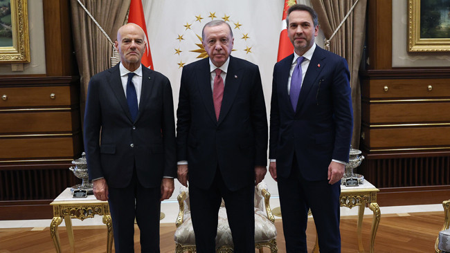 Cumhurbaşkanı Erdoğan, İtalyan ENI CEO’su Descalzi ile Bir Araya Geldi