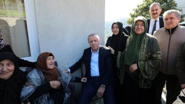 Cumhurbaşkanı Erdoğan Rize'de… Komşularıyla sohbet etti, Ayder Yaylası'nı ziyaret etti