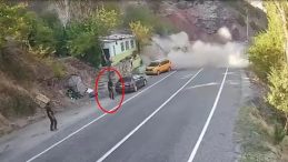 Dağdan Kopan Kaya Parçasından Son Anda Kurtuldu