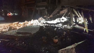 Deprem Sındırgı&rsquo;yı Yeniden Vurdu: 6.1 B&uuml;y&uuml;kl&uuml;ğ&uuml;nde 22 Yaralı… Halk Sokakta Gece Ge&ccedil;irdi