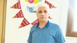 Depremzede Öğretmen Protezlerine Kavuştu