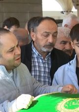 Devrilen konteyner can aldı