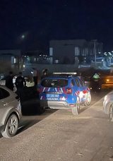 Diyarbakır'da 'Dur' İhtarına Uymayan S&uuml;r&uuml;c&uuml; 2'si Polise Ait 3 Araca &Ccedil;arptı: 7 Yaralı