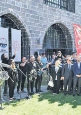 Diyarbakır'da Festival Coşkusu
