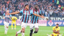 Dörtlüleri Yıkmayı Başardı, Aslan’ı Bekliyor!