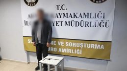 Ehliyet Sınavında Kopya Düzeneğiyle Yakalandı