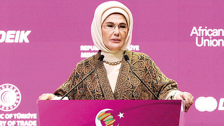 Emine Erdoğan: Dünyaya Yeni Hikâyeyi Kadınlar Yazacak