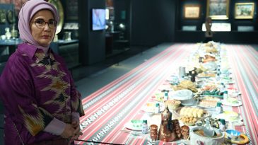 Emine Erdoğan, Katar'da İslam Eserleri M&uuml;zesi'ni ziyaret etti