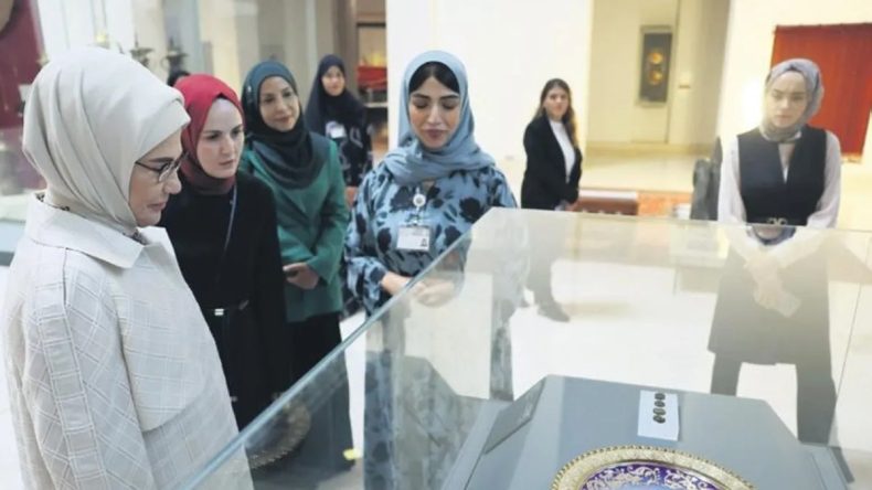 Emine Erdoğan, Umman'daki Ulusal Müze'yi ziyaret etti