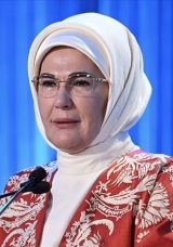 Emine Erdoğan'dan Mersin Balığını Koruma Projesi Hakkında Paylaşım