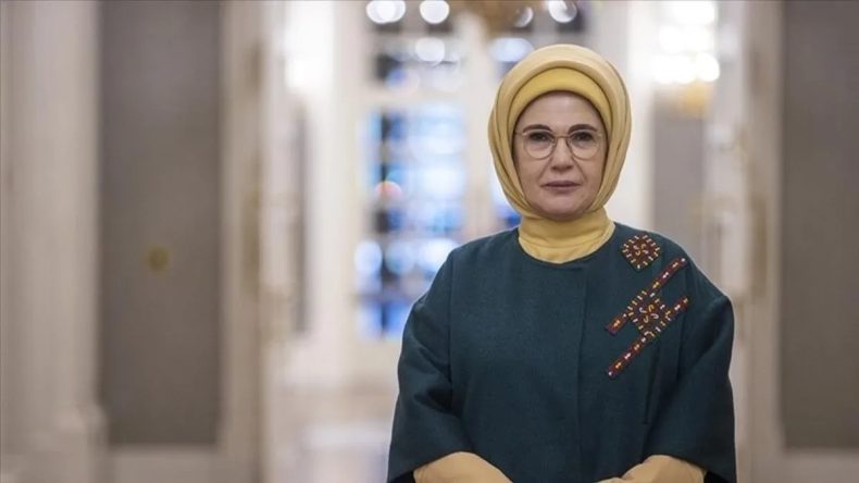 Emine Erdoğan’dan Mersin Balığı Koruma Projesi Mesajı: Rize'nin Derin Sularında Yeniden Umut Yeşeriyor