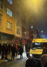Esenler&rsquo;de 5 Katlı Bina Alev Alev: 15 Yaralı!