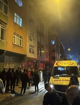 Esenler’de 5 Katlı Bina Alev Alev: 15 Yaralı!