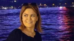 Esenyurt'ta Korkun&ccedil; Kaza! Gen&ccedil; Kadına &Ccedil;&ouml;p Kamyonu &Ccedil;arptı