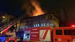 Eşi Eve Almayınca Binada Yangın Çıkardı