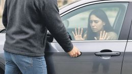 Eşini Alıkoyan Kocaya 6 Yıl Hapis Cezası