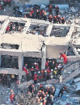 Facia 'Geliyorum' Dedi