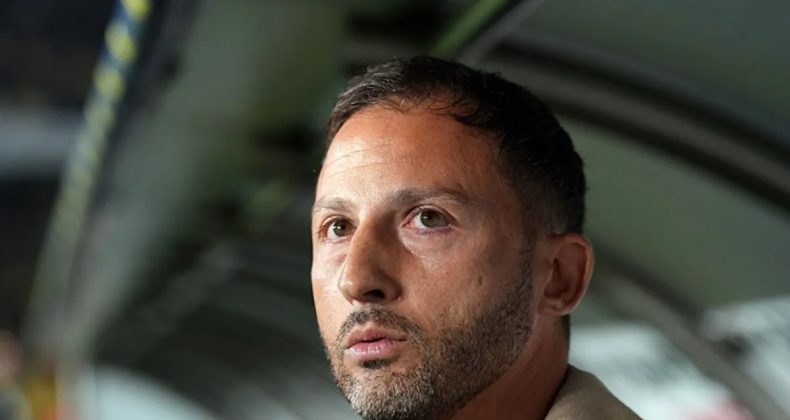 Fenerbahçe'de Tedesco Beşiktaş derbisinde ilki yaşayacak!